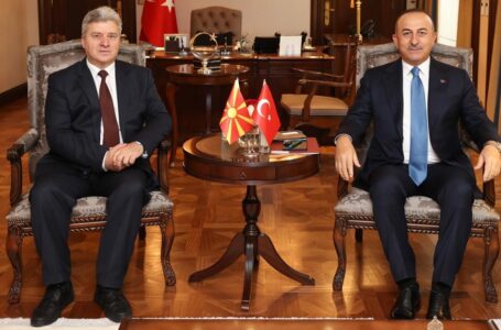 Министерот за надворешни работи на Турција, Мевљут Чавушоглу се сретна со Ѓорге Иванов