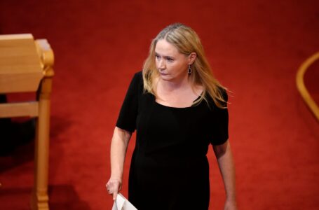 Претседателката на парламентот во Норвешка поднесе оставка зашто користела службен стан, а немала потреба