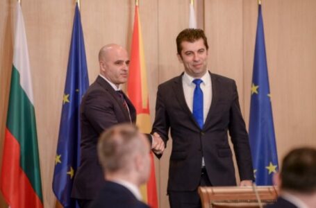 Ковачевски: Бугарите во Македонија можат да побараат да бидат дел од Уставот
