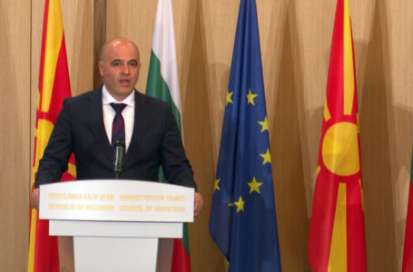 Ковачевски: Спорот со Бугарија не може да влезе во преговарачката рамка со ЕУ