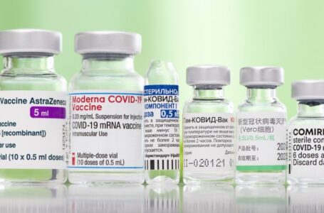 САД размислуваат за годишни вакцини против Ковид-19, соопштија здравствените власти