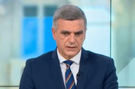 Софија: Јанев пред разрешување од министер за одбрана, Петков побара негова оставка