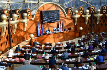 Минимална плата го помина првиот „праг“ во Собранието, гласаа 101 пратеник
