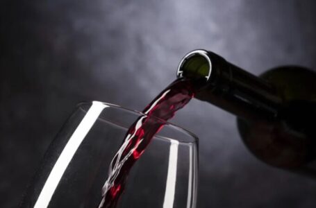 Виното е опасно за луѓето со астма и дијабетес