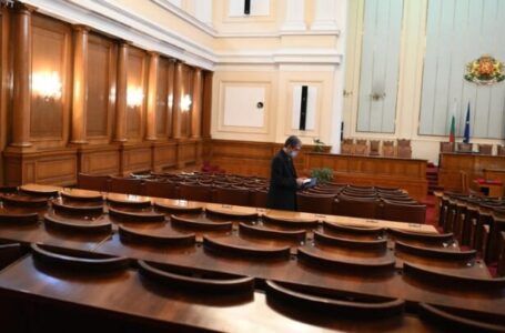 Бугарската собраниска Комисија за надворешни работи утре ќе го разгледува францускиот предлог