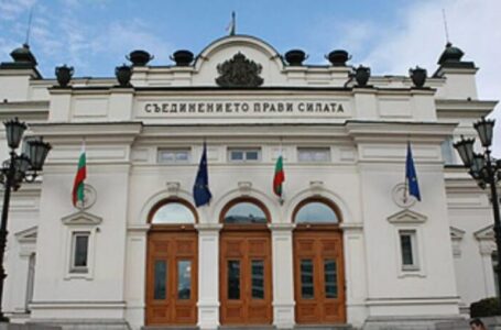 Хаџигенов: Потребна е заедничка коалиција меѓу „Продолжуваме со промените“ и „Демократска Бугарија“