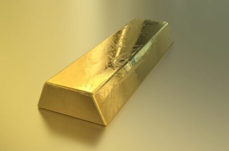 Редуцираниот графен-оксид може ефикасно да издвои злато од електронски отпад