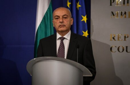 Бугарскиот премиер Донев доаѓа во Северна Македонија￼￼