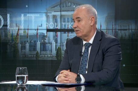 Зибери: Ахмети ми ја нудеше позицијата на Груби, верувам дека договорот за прв премиер Албанец ќе биде испочитуван!
