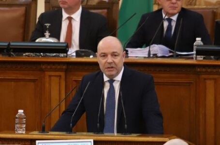 Бугарското Собрание не го избра Грабовски за премиер, против гласале 125 пратеници
