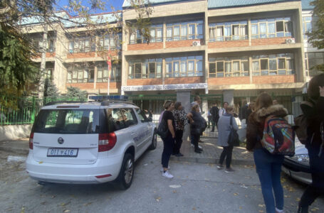 МВР: Лажни се пријавите за наводно поставени бомби во училишта во Скопје, завршија сите потребни проверки