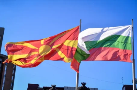 Бугарски аналитичари: Македонофобијата во Софија ја зајакнува бугарофобијата во Скопје и обратно