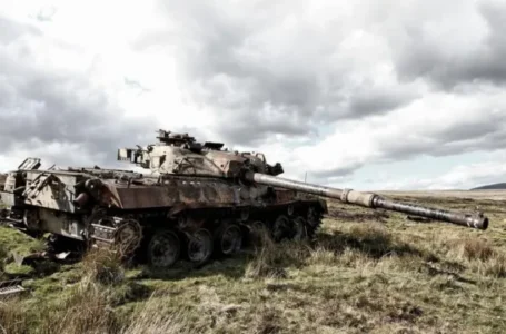 Варшава побара од Берлин дозвола да ги достави своите тенкови Леопард во Украина