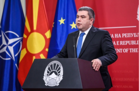 Маричиќ: Сами ќе се блокираме ако не се изгласаат уставните измени