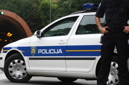 Човек фрлил бомба во Загреб, полицијата истражува
