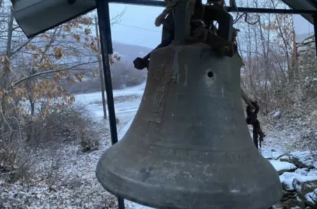 Во црква надвор од Тетово црковно ѕвоно се носи само за празници како превенција од кражба