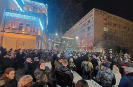 Инцидент на протестите во Белград