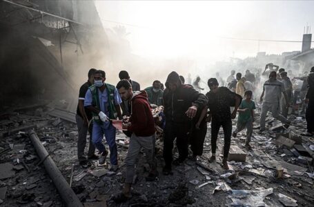Во израелските напади на Газа од 7 октомври досега се убиени 25.490 Палестинци