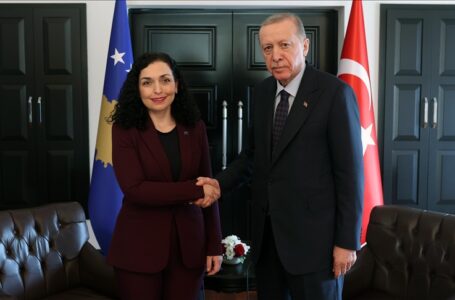 Средба Ердоган – Османи: Односите меѓу Туркије и Косово напредуваат