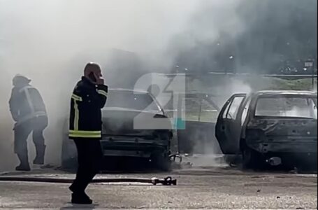 ВИДЕО: Изгаснат пожарот во Скопје, четири возила целосно опожарени!