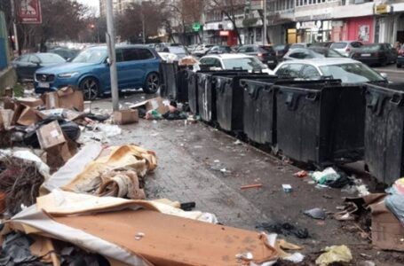 Oтстранети 50 кубни метри отпад во Скопје за време на новогодишната ноќ