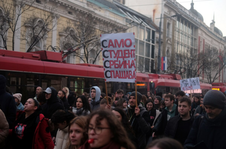 Српските студенти повикаа на генерален штрајк во петок