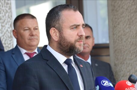 Тошковски останува министер за внатрешни работи, интерпелацијата во Собранието не помина
