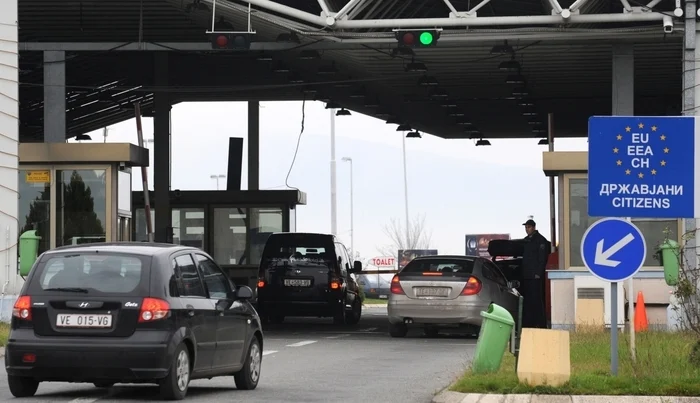 Тошковски кажа како ќе ги намалува гужвите за влез во Грција преку ГП Богородица