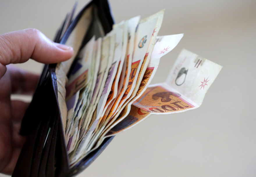 Просечната нето-плата во мај 45.796 денари
