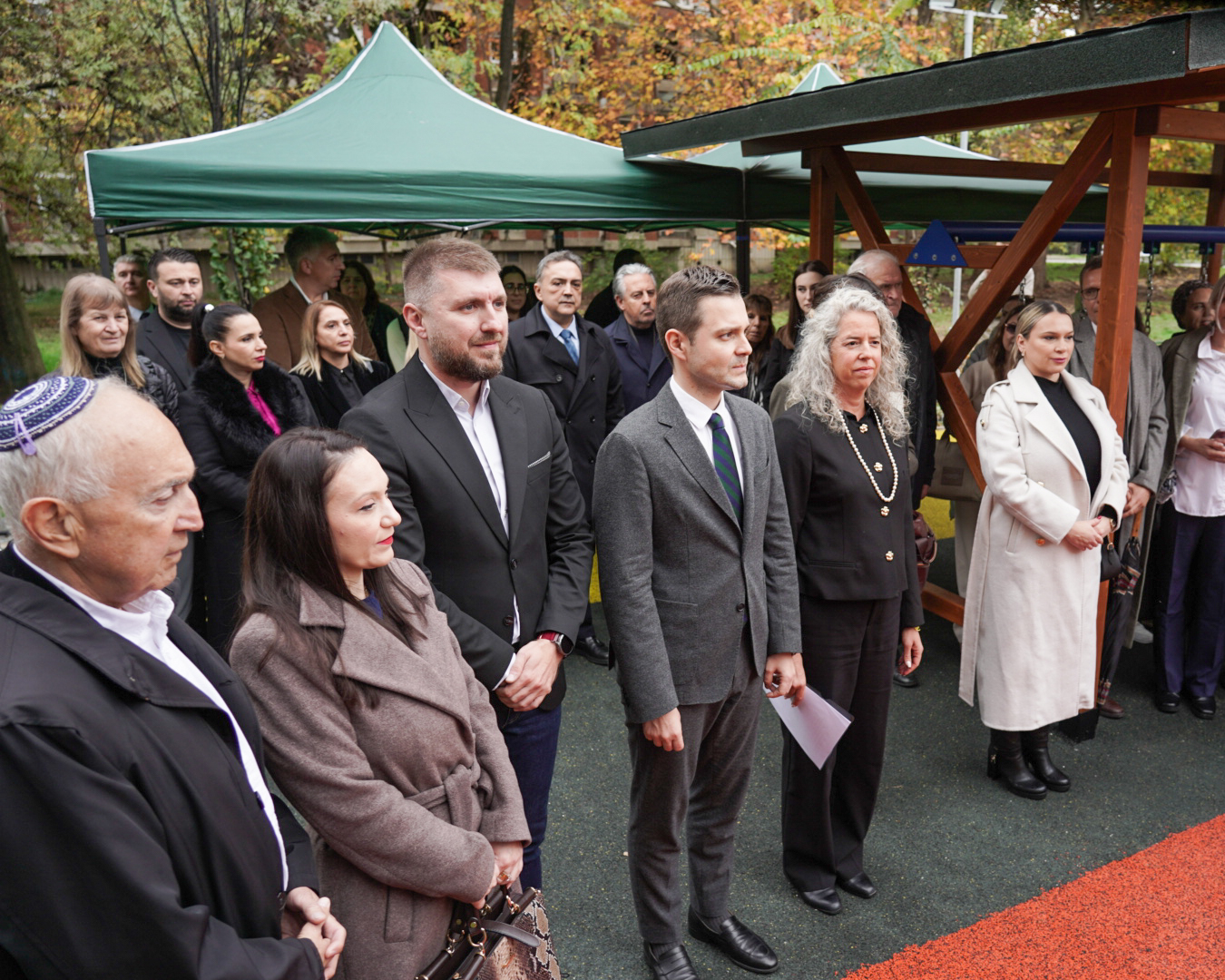 Изградбата на детско игралиште во Скопје од страна на „детски убијци“ предизвика реакции на социјалните мрежи