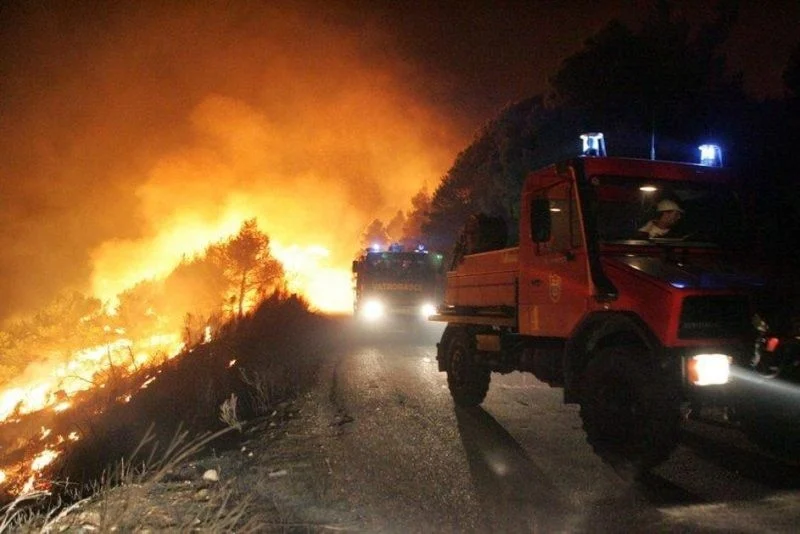 Голем пожар во хрватскиот Загорски регион – вклучени се 60 пожарникари