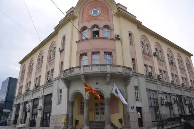 Кривична пријава против поранешниот градоначалник на Струмица за јавна набавка на електрични автобуси