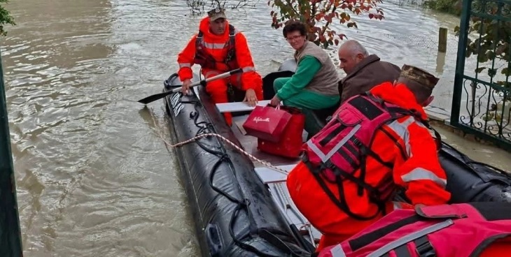 Едно лице се удави во поплавите во Албанија