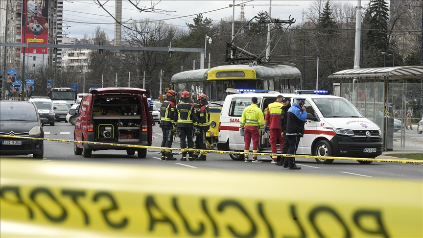 Трамвај излета од шините во Сараево: Едно лице загина, повеќемина се повредени