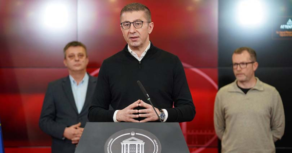 Договорено покачување на платите за околу 11.000 административци до 2028 година