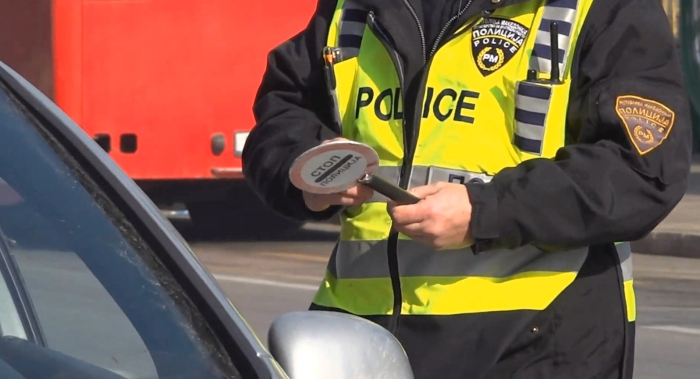 Десет возачи лишени од слобода за возење без дозвола