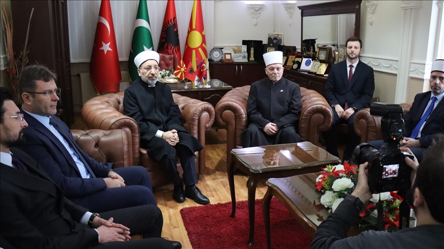 Претседателот на Управата за верски работи на Турција, Арпагуш, се сретна со претседателот на ИВЗ, Фетаху