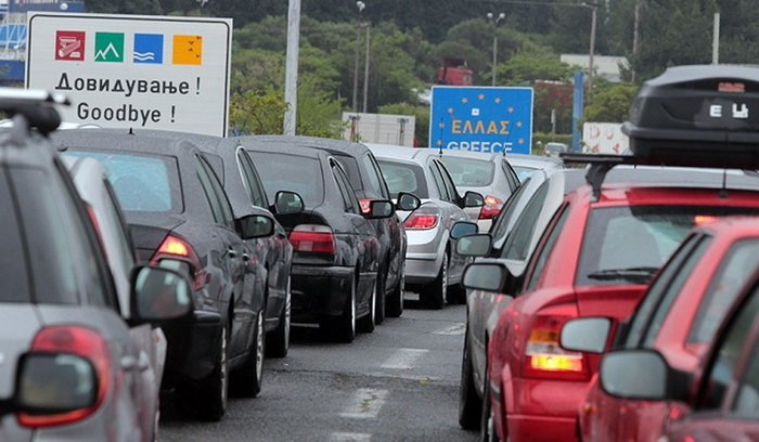 Над 16 000 македонски државјани заминале преку „Богородица“ и „Табановце“ за едно деноноќие